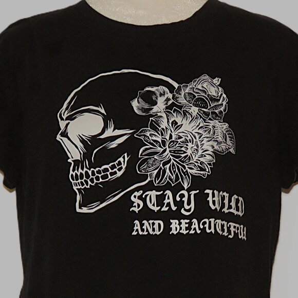 SHEIN Tops - Shein Women's Stay Wild and Beautiful Short Sleeve T-Shirt Size XL (C229)